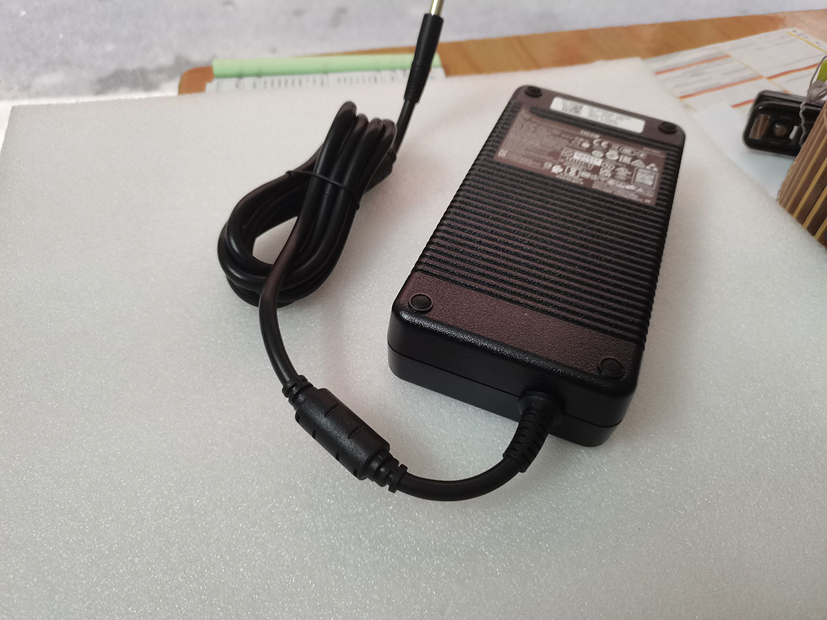 NEW Genuine 330W 19.5V 16.92A  - Pc Gaming Dell ulasan dan harga
