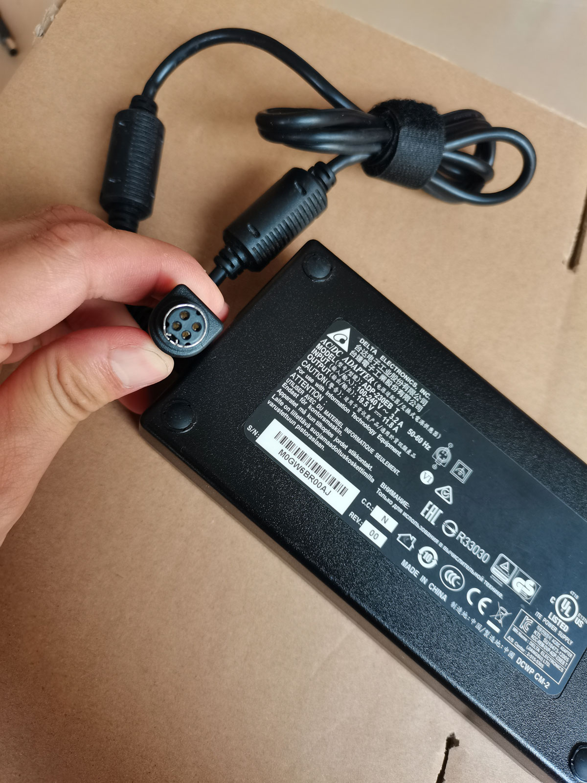 OEM Delta 230W 19.5V 11.8A ADP - Pc Gaming Msi ulasan dan harga